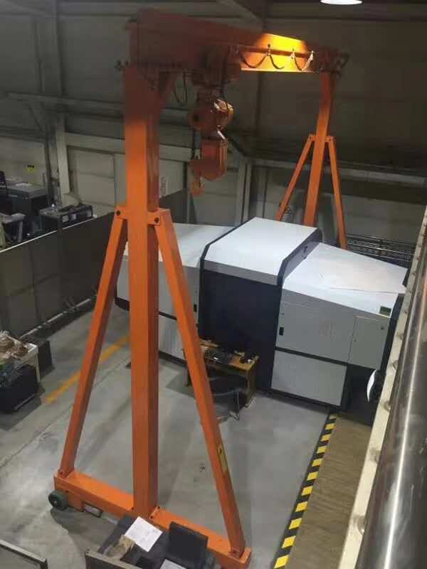 簡(jiǎn)易龍門(mén)吊使用圖